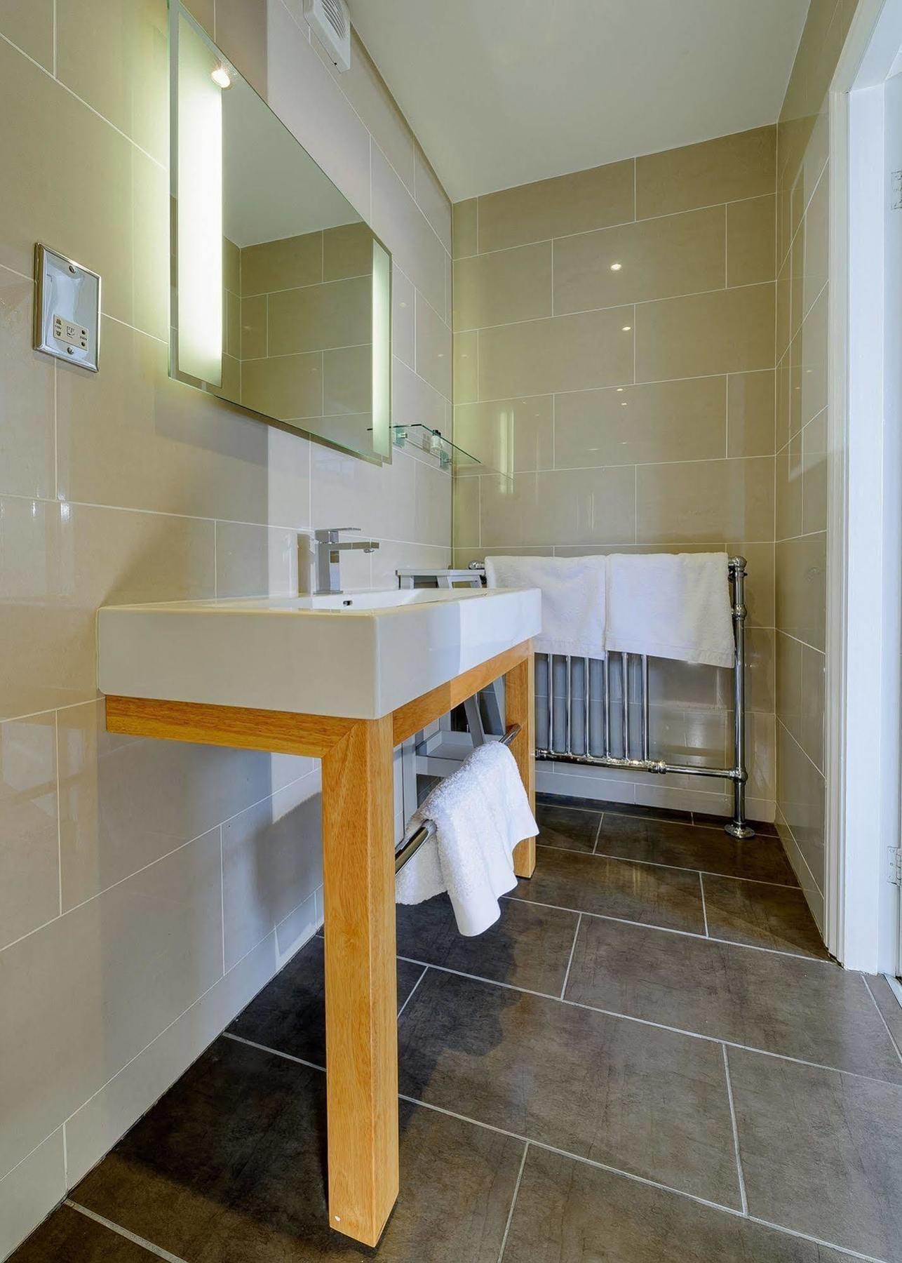 Springfield House - Birmingham Airport & Nec Bed and Breakfast Coleshill Buitenkant foto