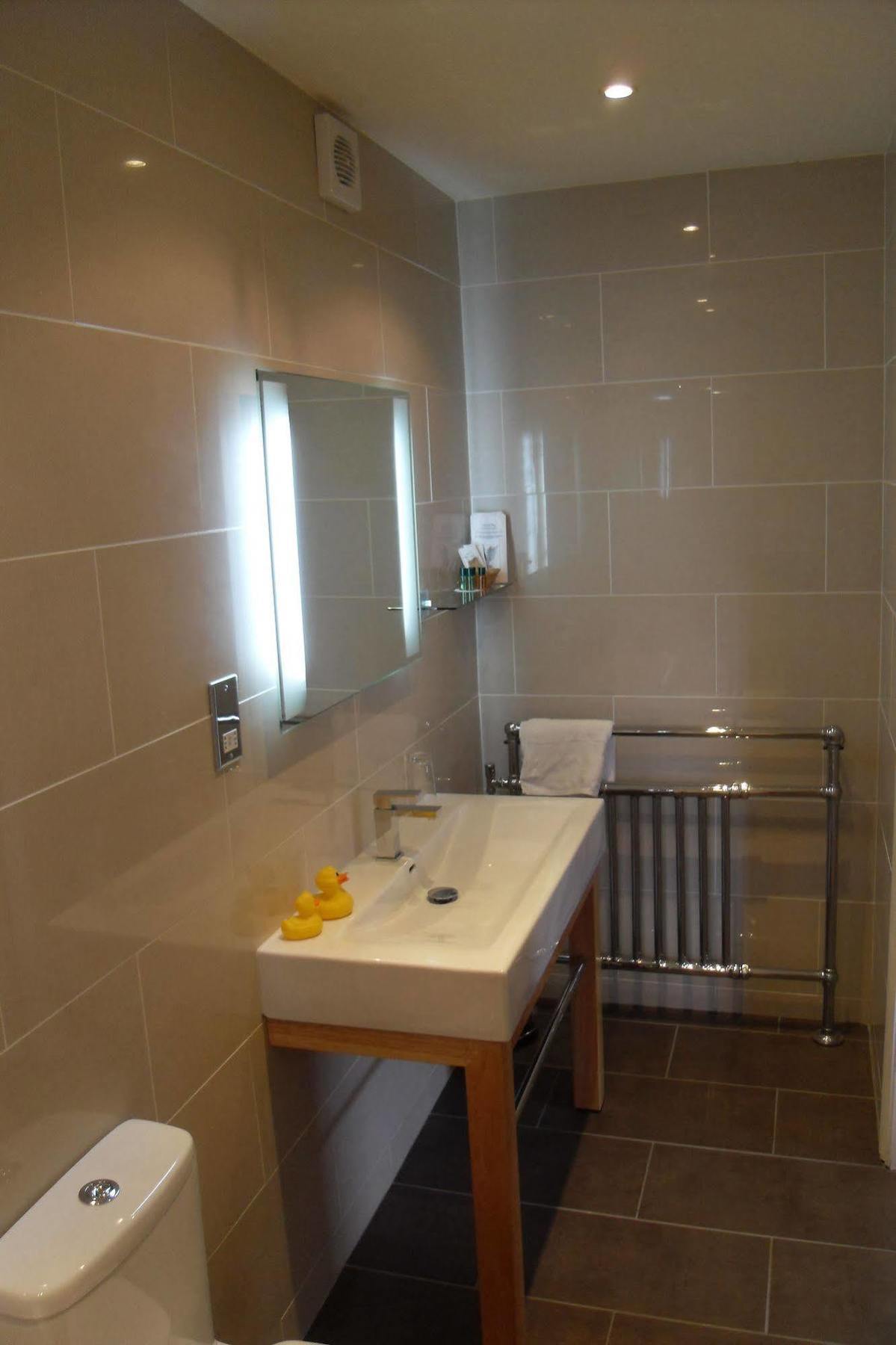 Springfield House - Birmingham Airport & Nec Bed and Breakfast Coleshill Buitenkant foto